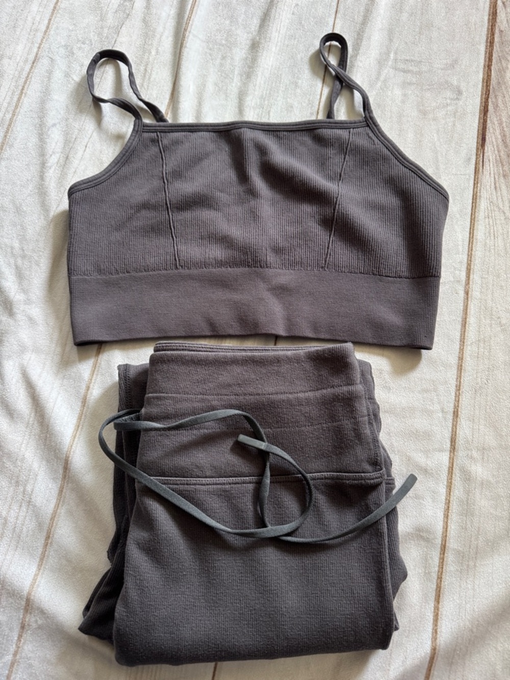 Fabletics Ada leggings and lounge bra set